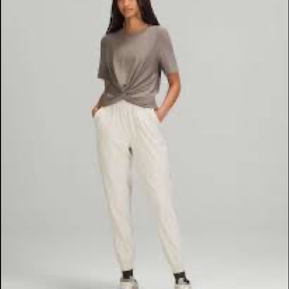 NWT Lululemon Crescent T-Shirt
Rover - Picture 5 of 8